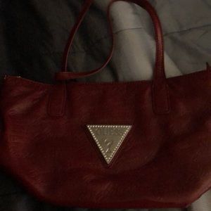 Used guess purse some wear. See pics.